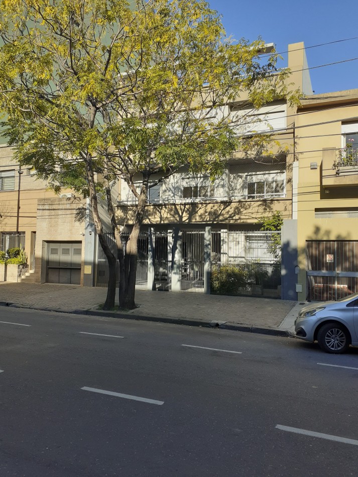 VILLA DEVOTO - DEPARTAMENTO 3 AMBIENTES CON COCHERA - MOSCONI 3950 - 2do Piso